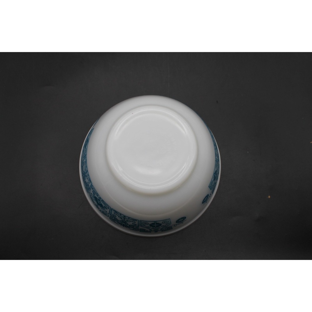 Vintage Pyrex Horizon Blue Nesting Mixing Bowls Set of 2 White Milk Glass USA - Picture 16 of 16